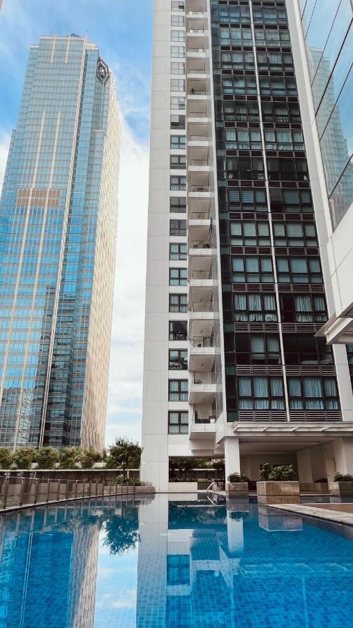 La Palazzo - Across Uptown Mall & Grand Hyatt Bgc Taguig Exterior photo